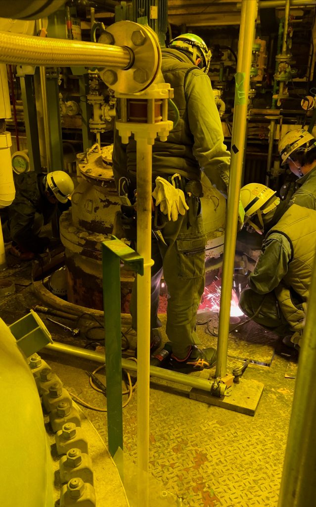 石油プラント配管工事